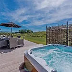 North Lake Lodges