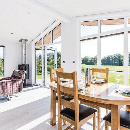 リゾート North Lake Lodges Langrigg