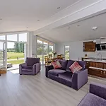 Resort North Lake Lodges *